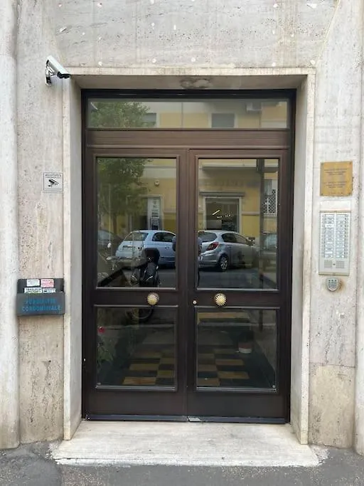 Family Apartment By Metro A Vatican Museums روما